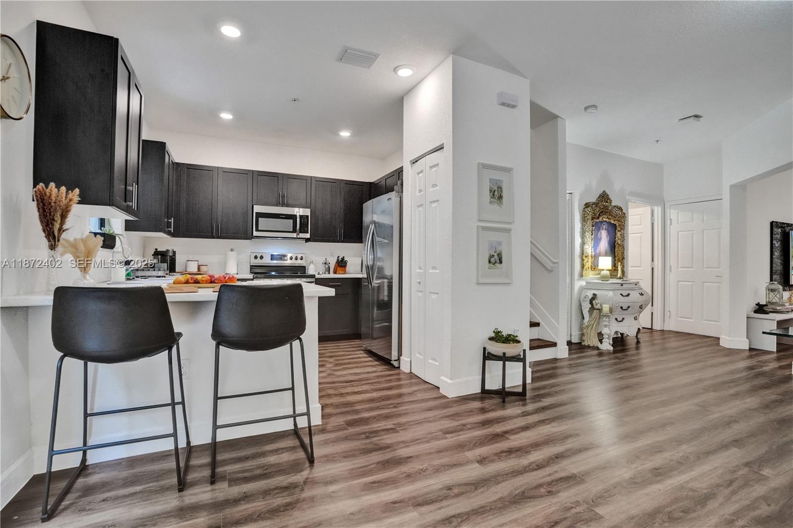 136 Southwest 185th Way Pembroke Pines, FL 33029 - Photo 14 of 48
