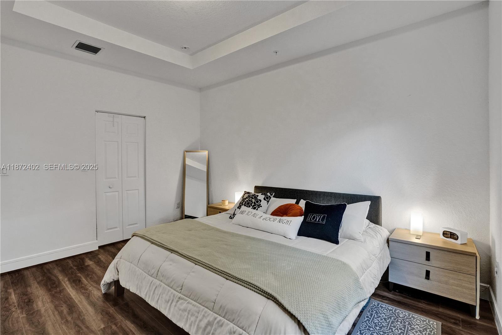 136 Southwest 185th Way Pembroke Pines, FL 33029 - Photo 23 of 48 Primary Bedroom