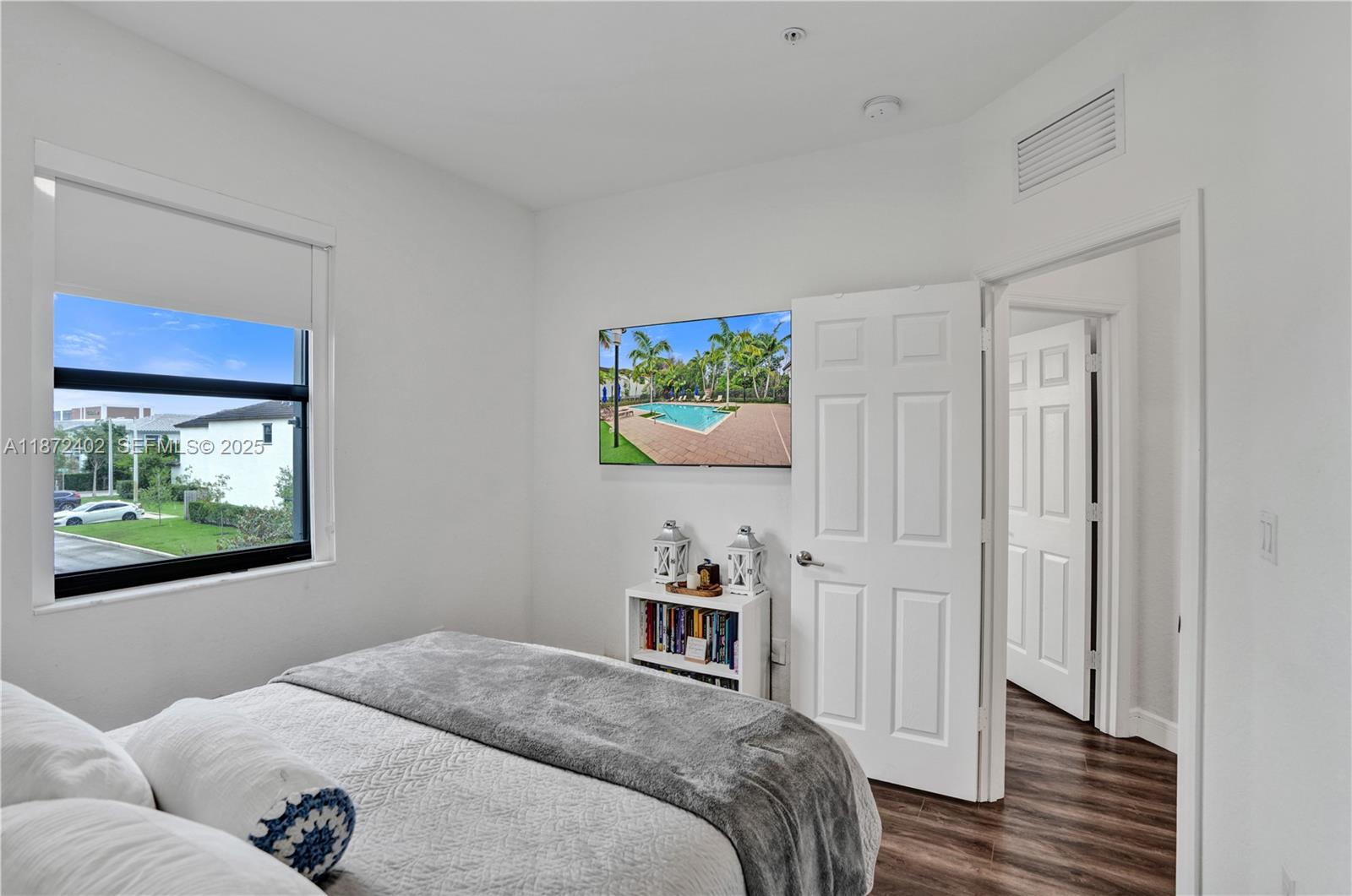 136 Southwest 185th Way Pembroke Pines, FL 33029 - Photo 35 of 48 Second Bedroom