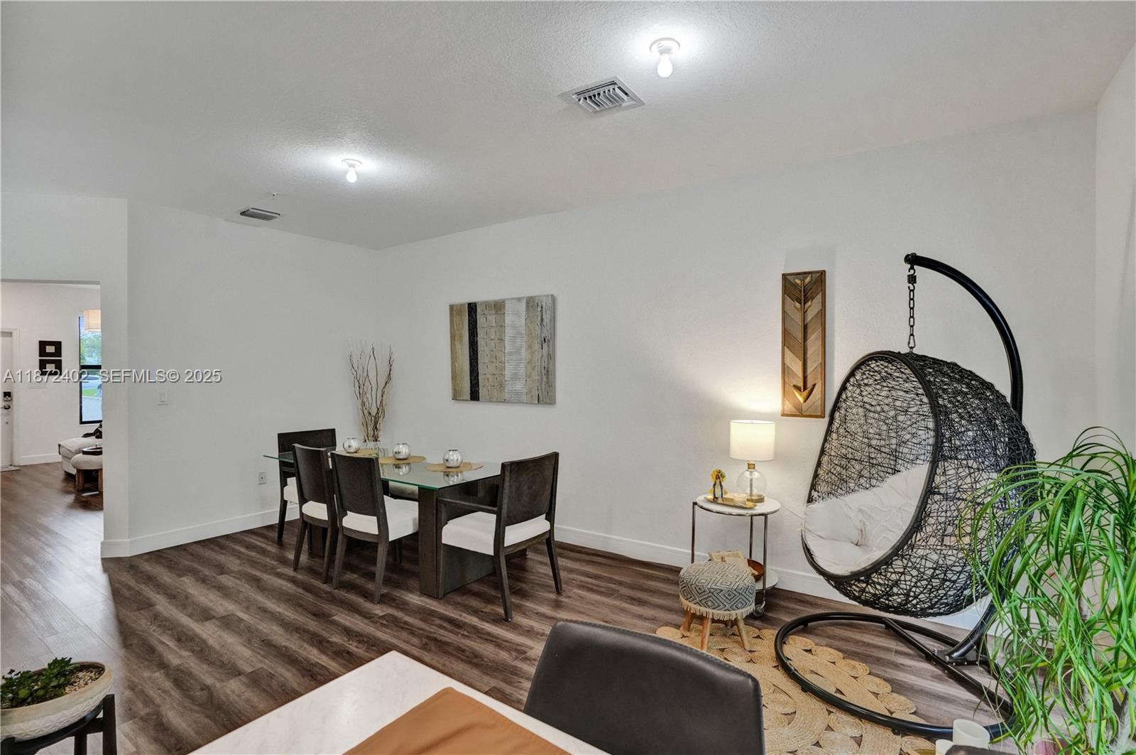 136 Southwest 185th Way Pembroke Pines, FL 33029 - Photo 9 of 48
