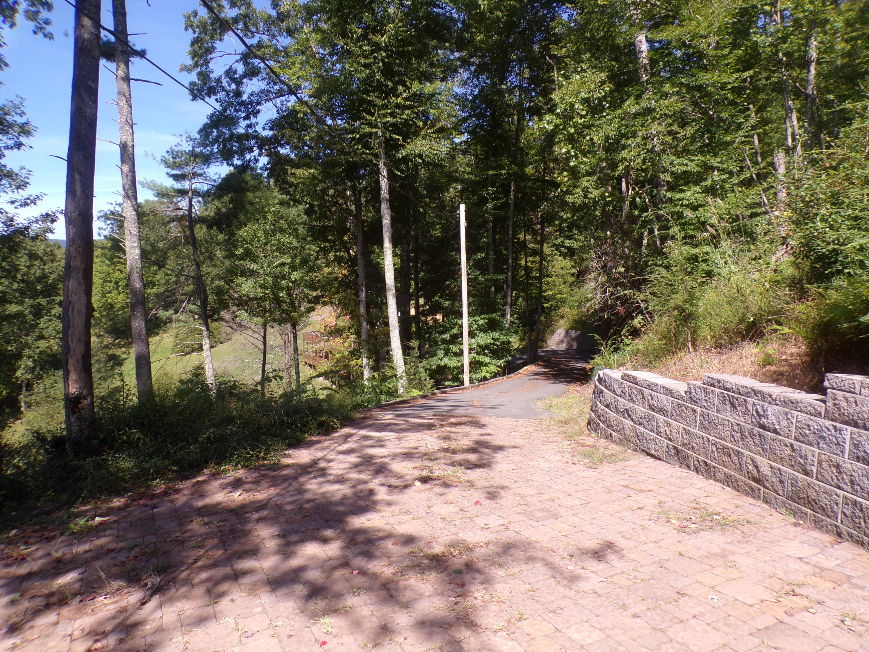 126 Water Tank Road Butler, TN 37640 - Photo 32 of 42 103_4310