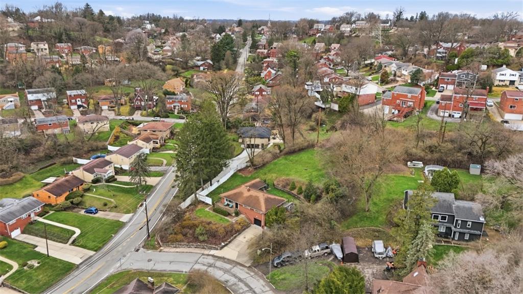 2386 Crestview Road Pittsburgh, PA 15216 - Photo 44 of 48 an aerial view of city lake and trees