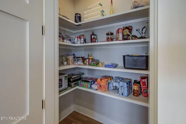 $1,700,000 | 285 East Shore Drive, Rockwood, TN 37854