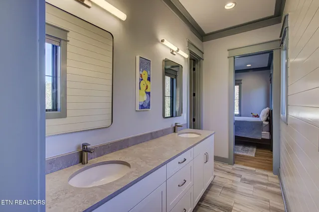 $1,700,000 | 285 East Shore Drive, Rockwood, TN 37854