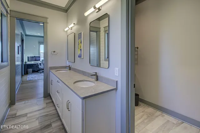 $1,700,000 | 285 East Shore Drive, Rockwood, TN 37854