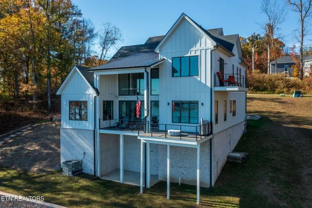 $1,700,000 | 285 East Shore Drive, Rockwood, TN 37854