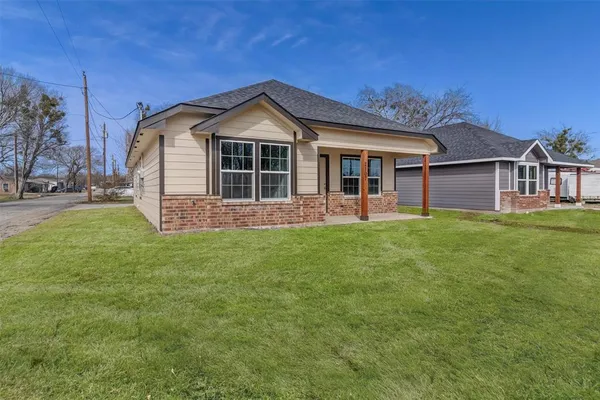 $224,900 | 2107 Chisom Street, Caddo Mills, TX 75135