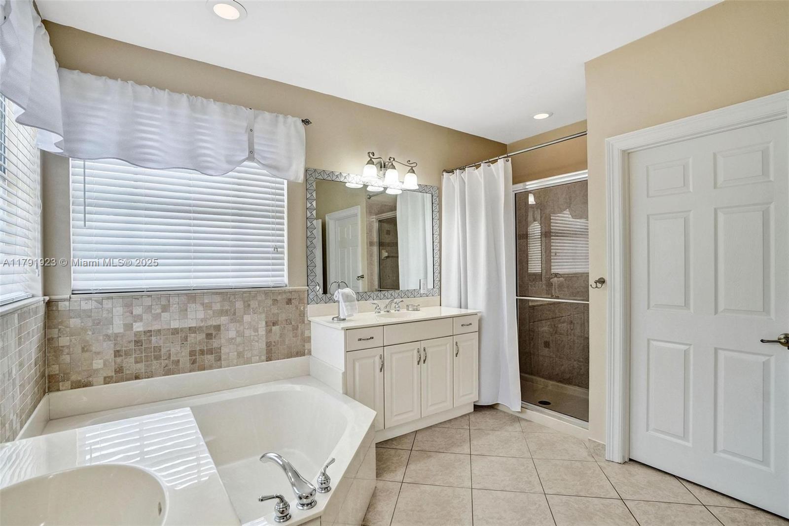 19323 Southwest 55th Street Miramar, FL 33029 - Photo 16 of 81