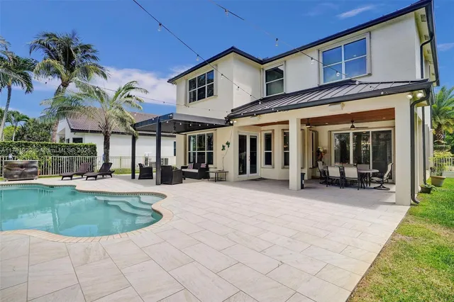 $1,100,000 | 19323 Southwest 55th Street, Miramar, FL 33029