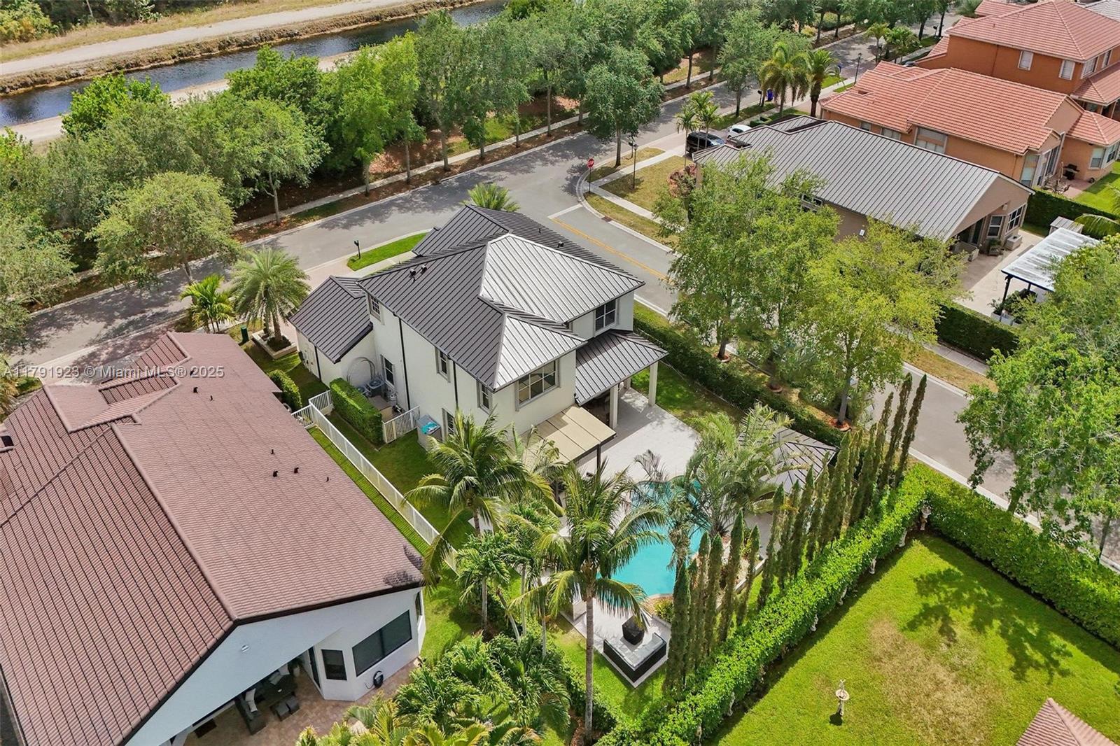 19323 Southwest 55th Street Miramar, FL 33029 - Photo 47 of 81