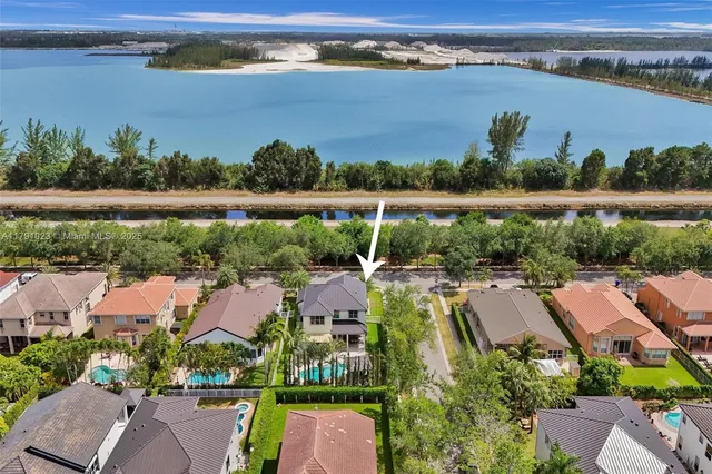 $1,100,000 | 19323 Southwest 55th Street, Miramar, FL 33029