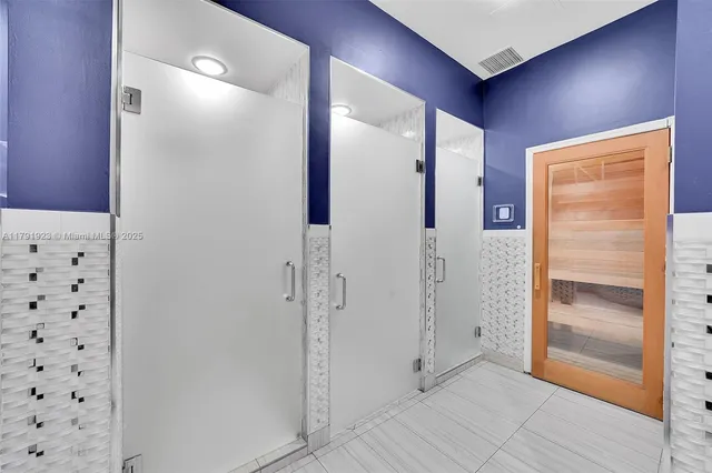 $1,100,000 | 19323 Southwest 55th Street, Miramar, FL 33029