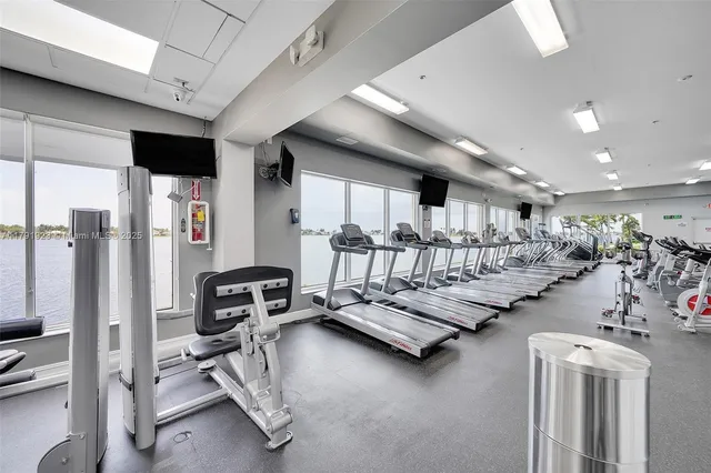 $1,100,000 | 19323 Southwest 55th Street, Miramar, FL 33029