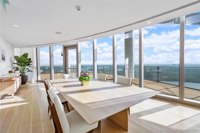 $5,750,000 | 15701 Collins Avenue, Unit 4205, Sunny Isles Beach, FL 33160