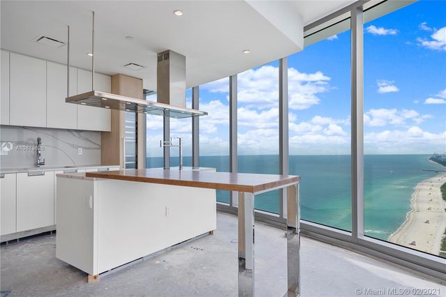 $5,750,000 | 15701 Collins Avenue, Unit 4205, Sunny Isles Beach, FL 33160
