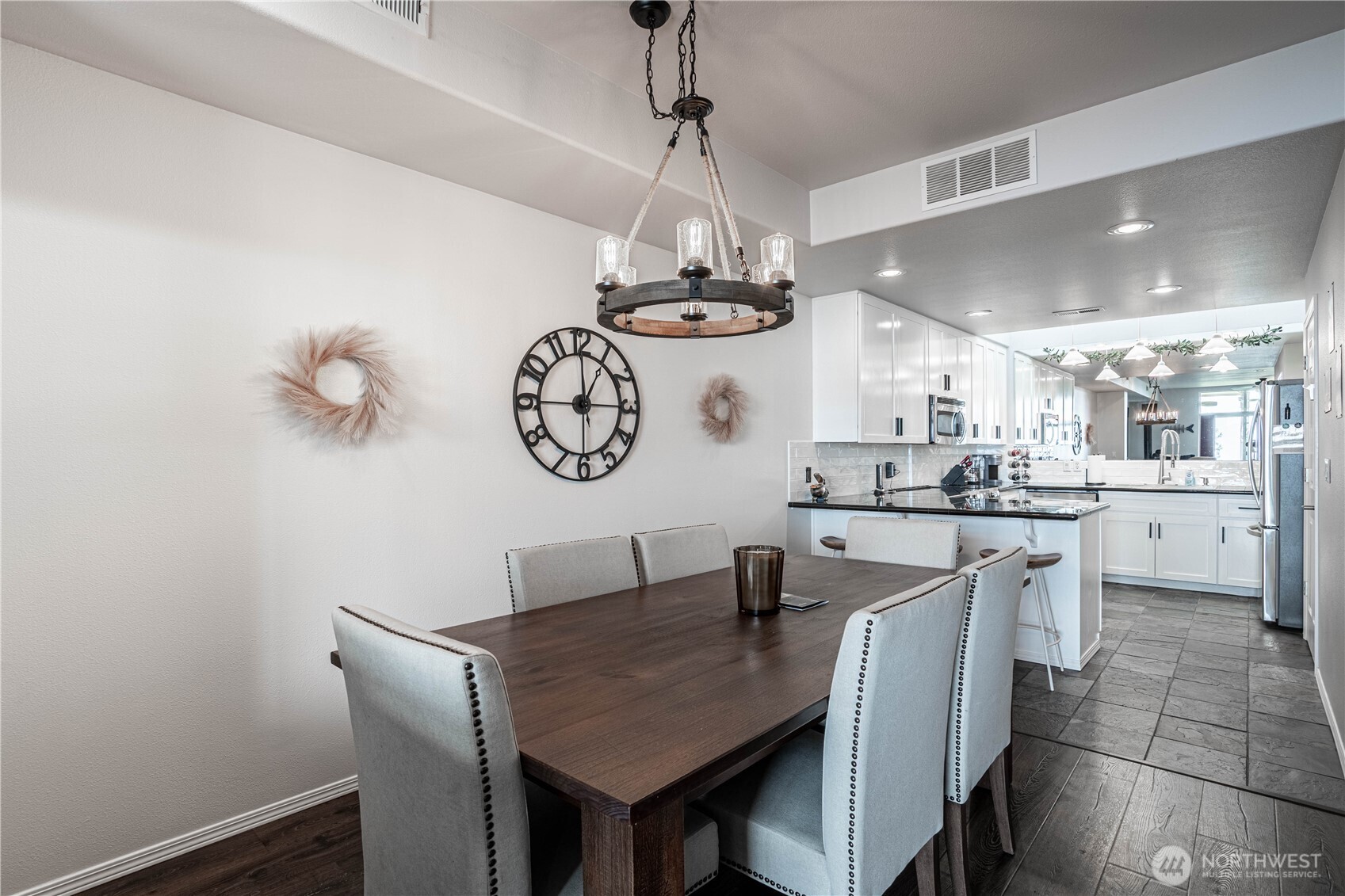 11415 South Lakeshore Road, Unit 21 Chelan, WA 98816 - Photo 13 of 39 Gallery Image 13
