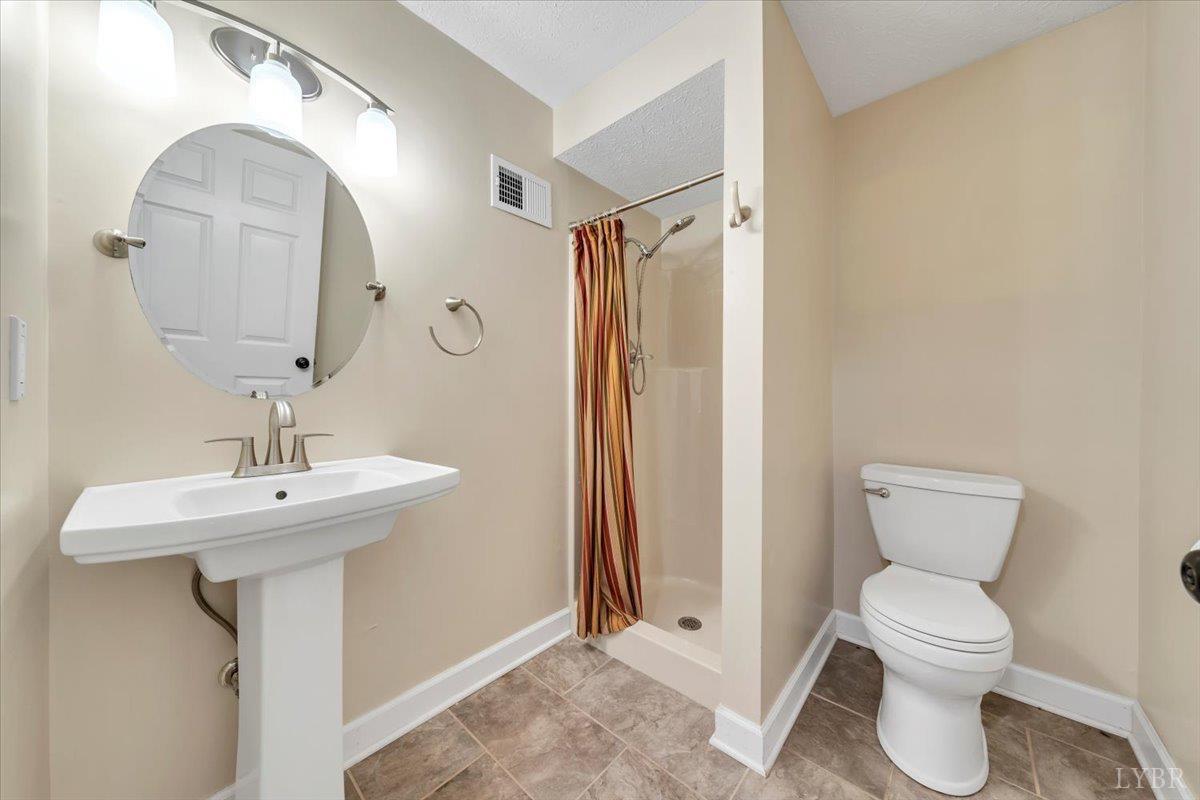 418 Old Spring Road Danville, VA 24540 - Photo 39 of 59