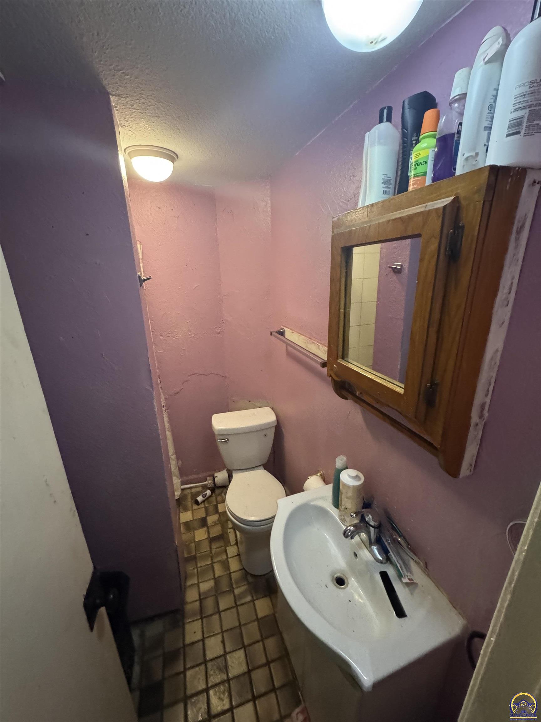 1111 Southwest Lincoln Street Topeka, KS 66604 - Photo 4 of 9