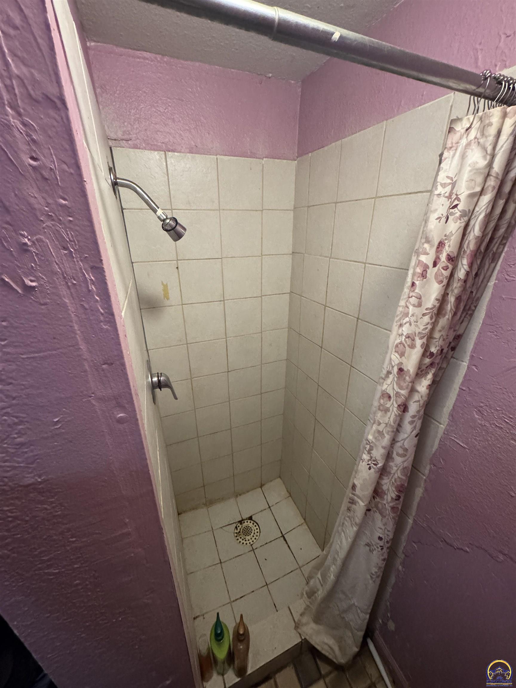 1111 Southwest Lincoln Street Topeka, KS 66604 - Photo 5 of 9