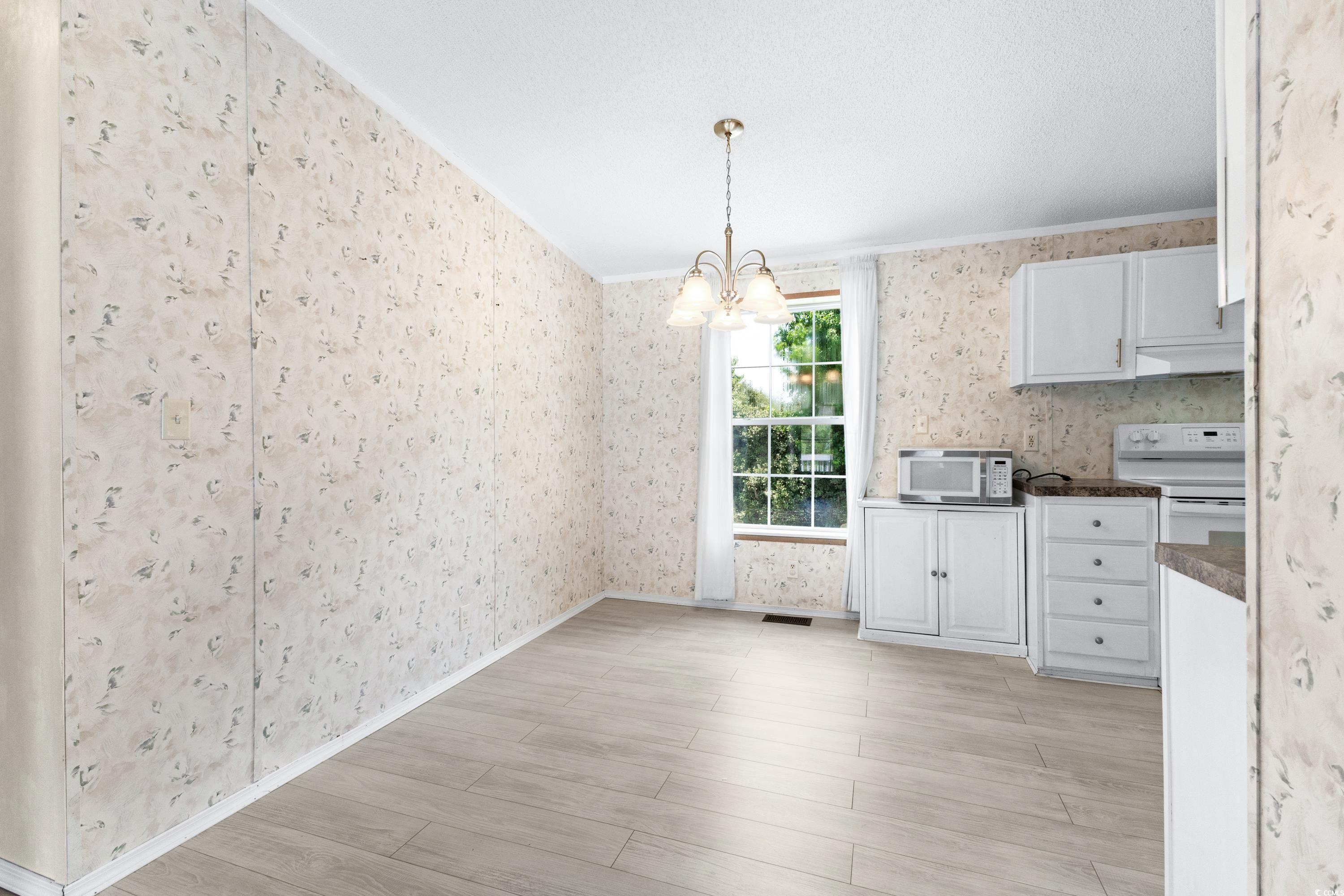 2972 Silverleaf Circle Loris, SC 29569 - Photo 8 of 31 Gallery Image 8