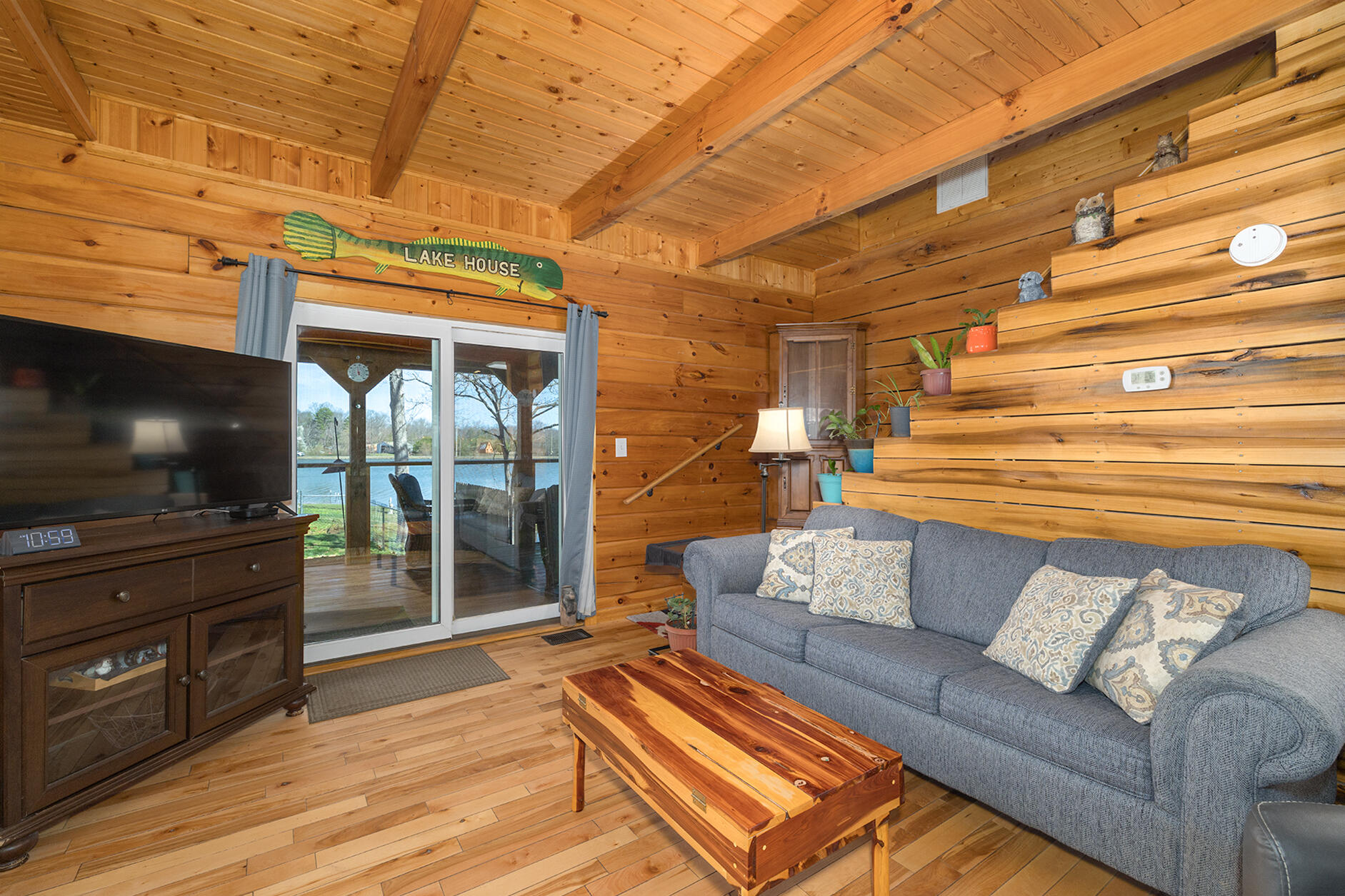 144 Fawn Circle Dunlap, TN 37327 - Photo 13 of 38 Comfortable gathering space