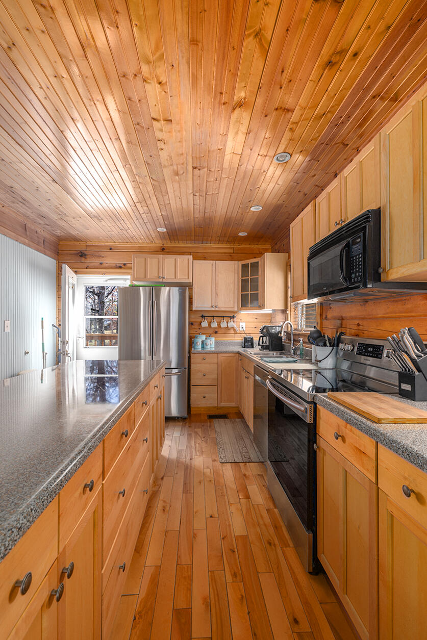144 Fawn Circle Dunlap, TN 37327 - Photo 16 of 38 Functional kitchen