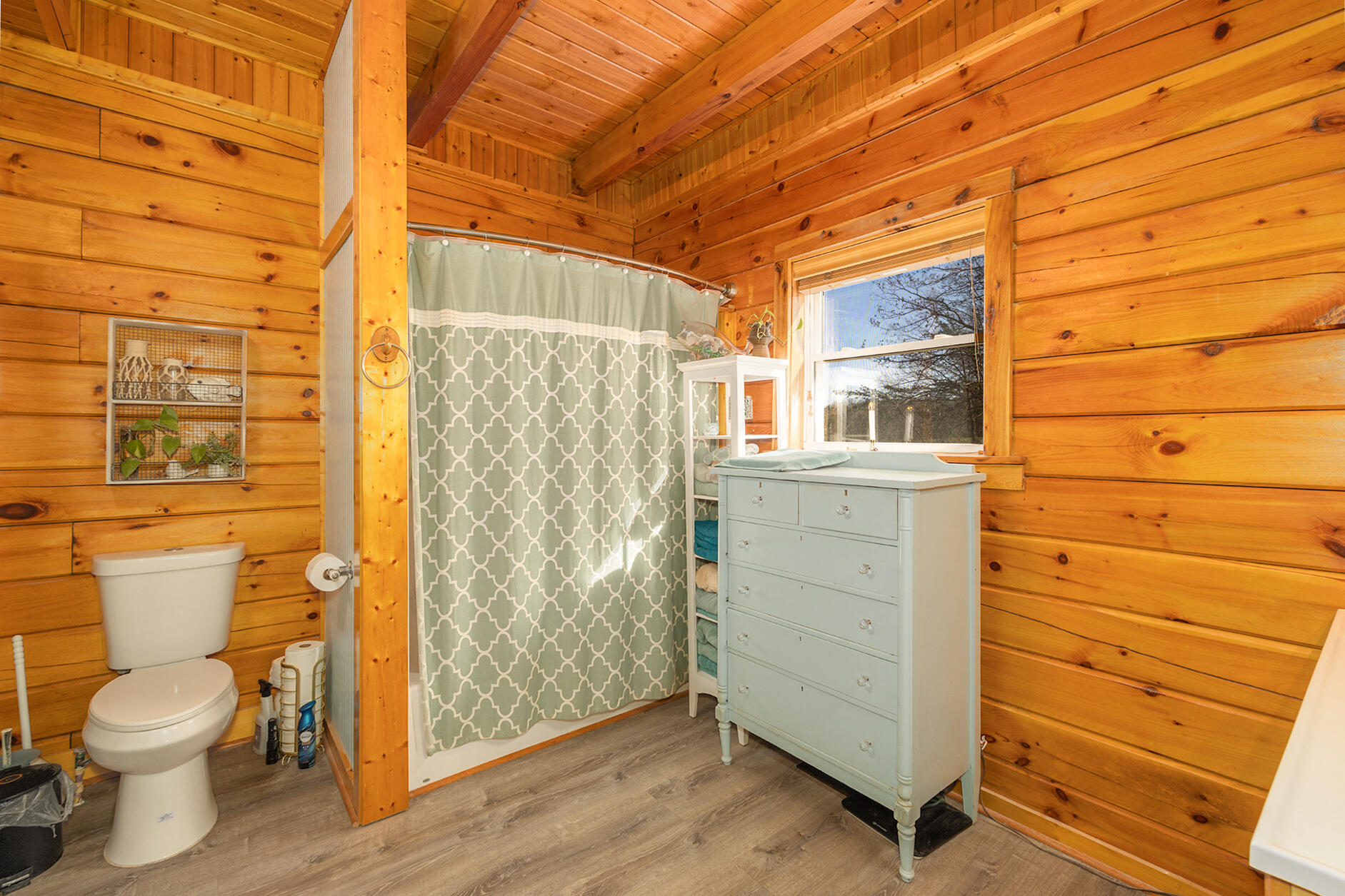144 Fawn Circle Dunlap, TN 37327 - Photo 20 of 38 Functional full bath1 - 1