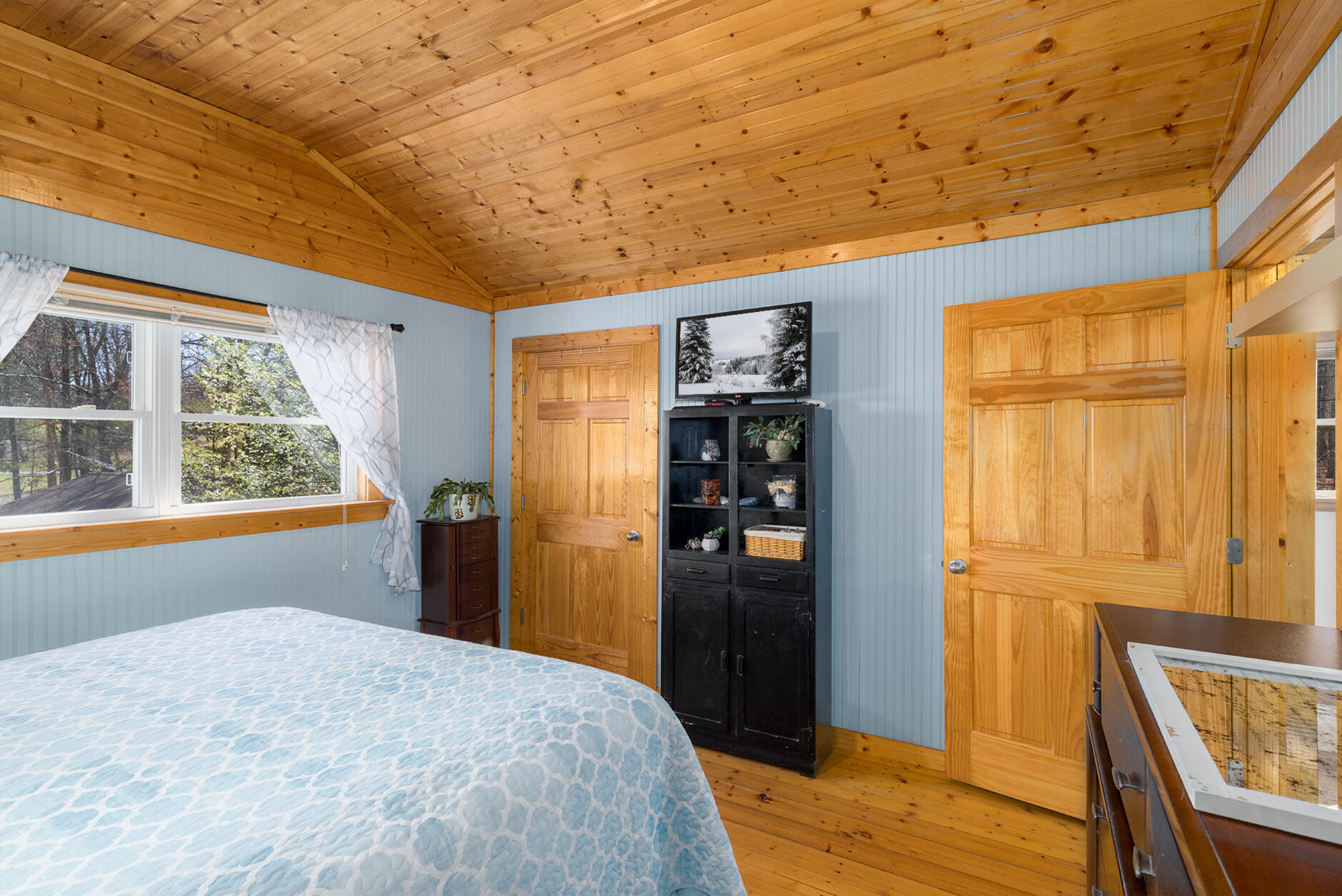 144 Fawn Circle Dunlap, TN 37327 - Photo 26 of 38 Comfortable primary suite