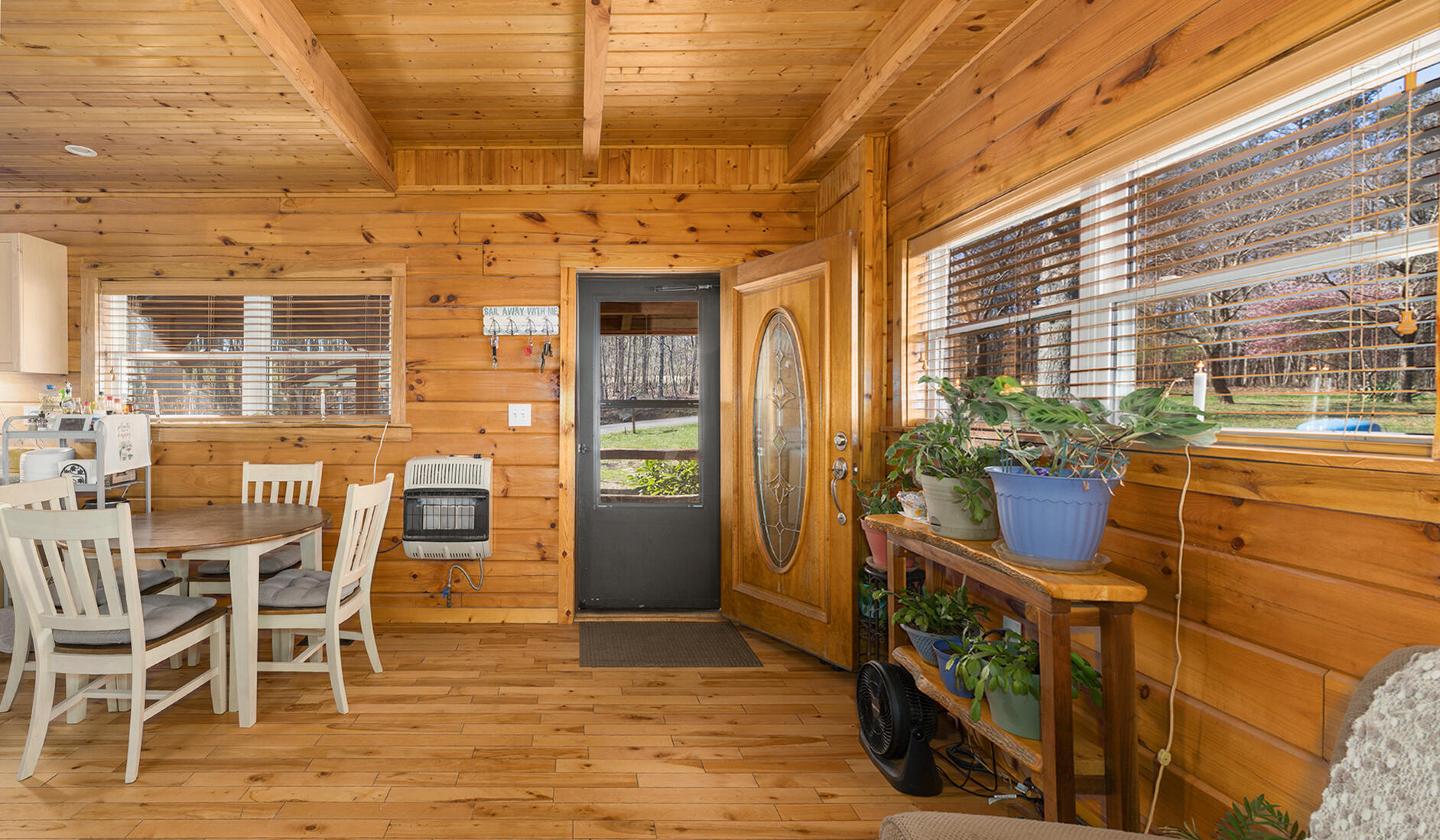 144 Fawn Circle Dunlap, TN 37327 - Photo 8 of 38 Easy flow to kitchen and living areas