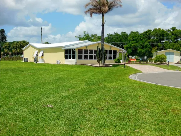 $395,700 | 4281 Southwest 10th Avenue, Okeechobee, FL 34974
