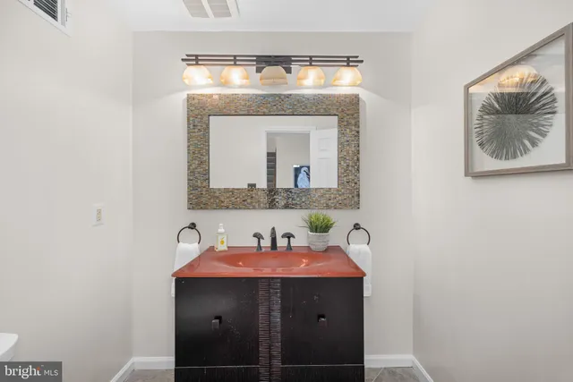 $1,298,750 | 1446 Laurel Hill Road, Vienna, VA 22182