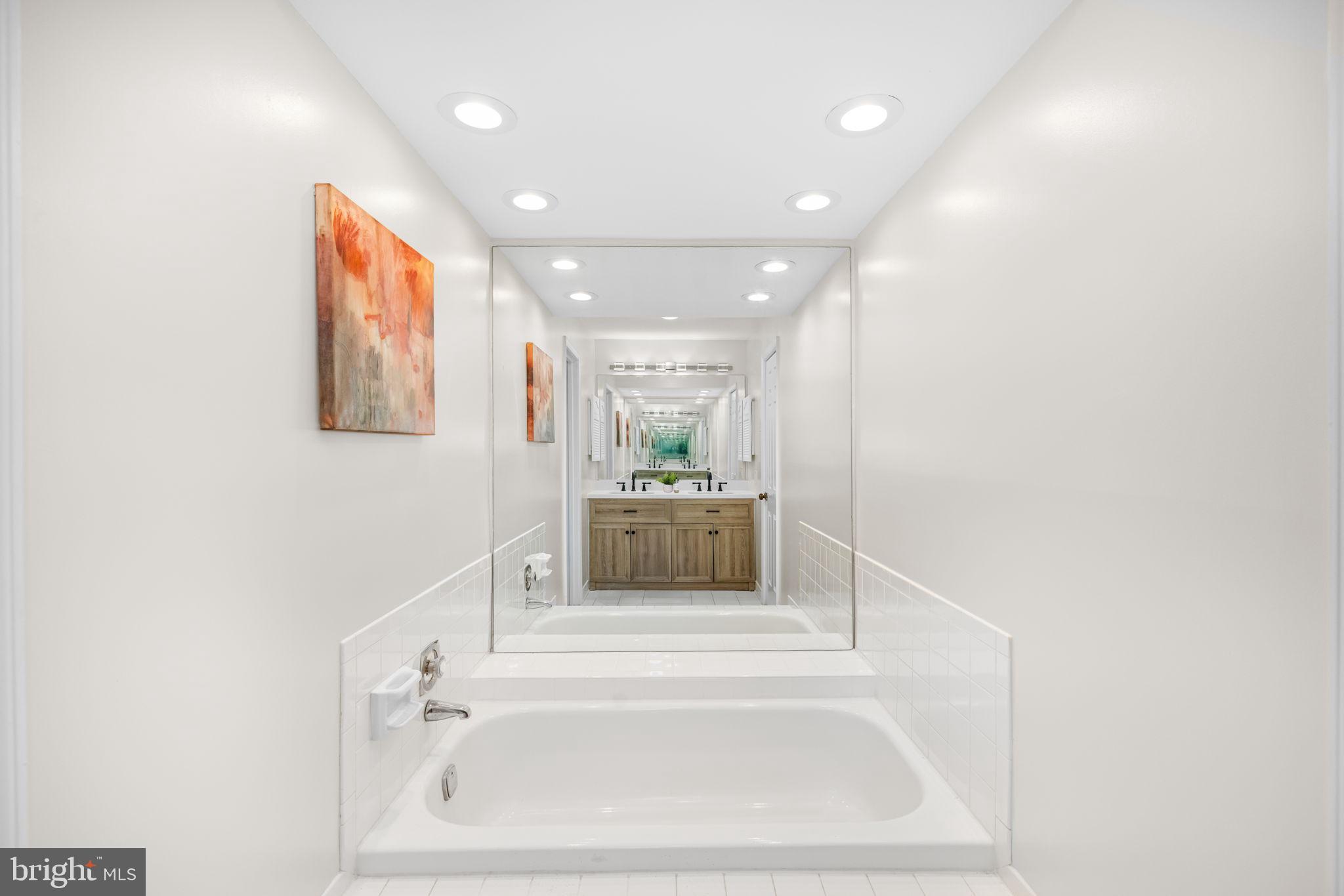 1446 Laurel Hill Road Vienna, VA 22182 - Photo 20 of 43 Primary Bathroom