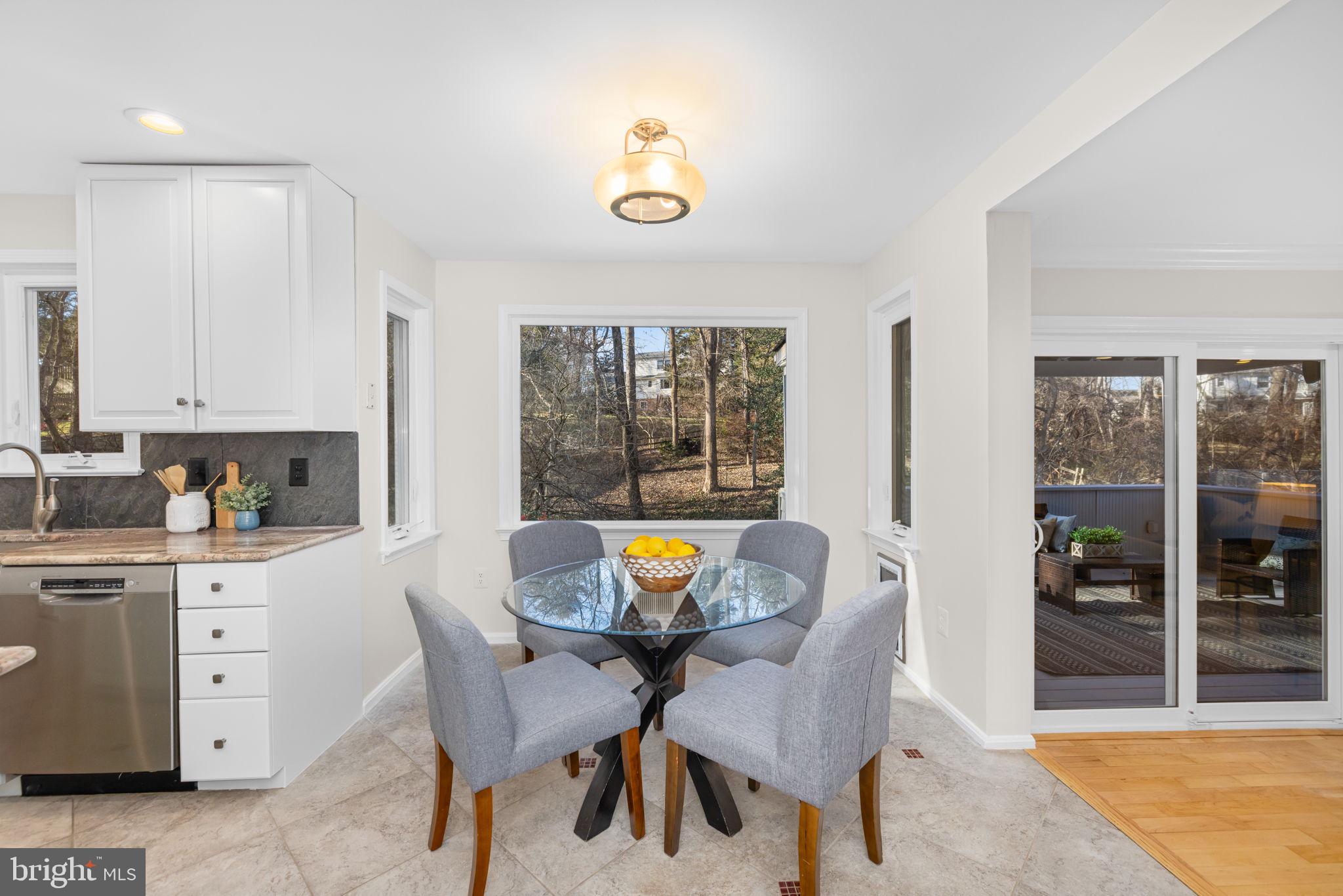 1446 Laurel Hill Road Vienna, VA 22182 - Photo 5 of 43 Informal Dining Area