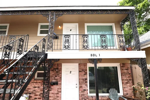 $795 | 808 1/2 West Main Street, Unit 2, Houston, TX 77006