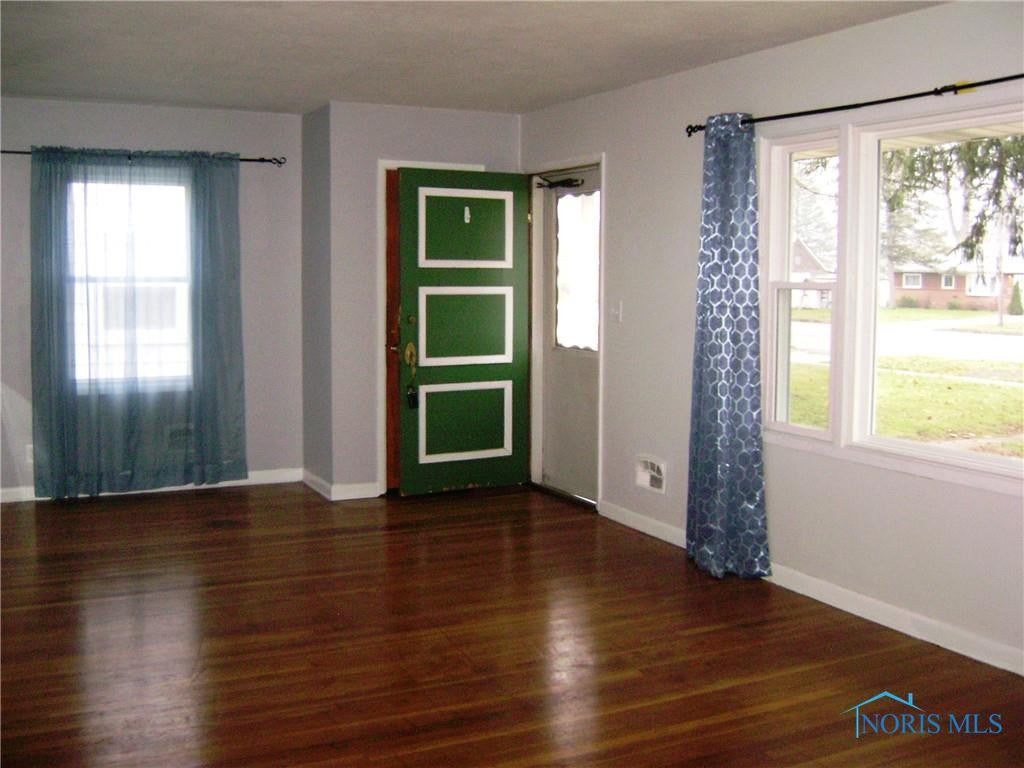 3012 West Laskey Road Toledo, OH 43613 - Photo 3 of 27 Gallery Image 3