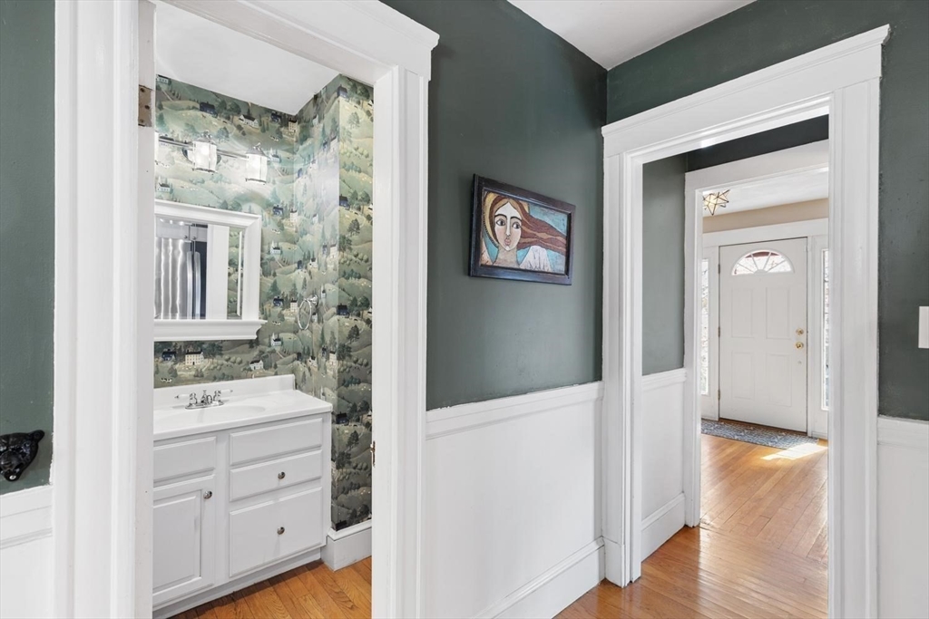 98 West Border Road Malden, MA 02148 - Photo 26 of 42 Gallery Image 26