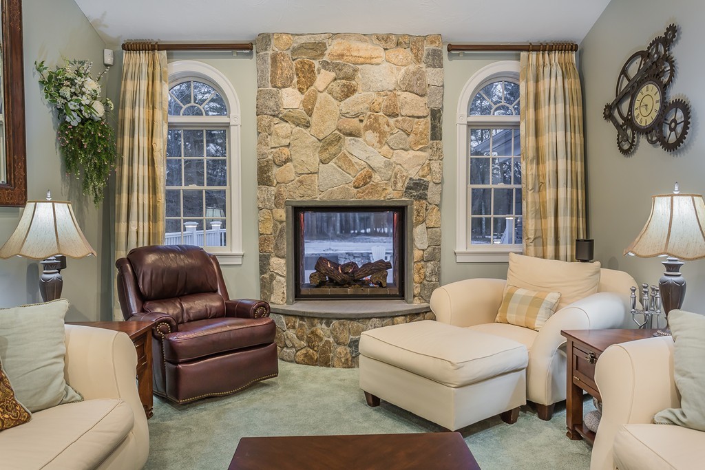 23 Foss Farm Road Rochester, MA 02770 - Photo 4 of 30