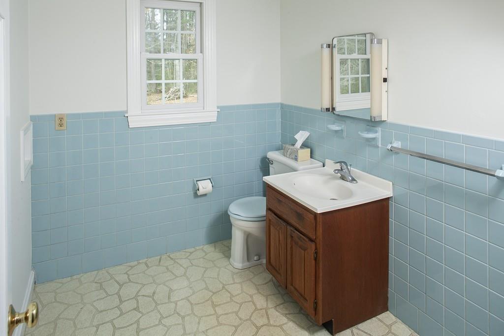 10 Parsonage Road Plympton, MA 02367 - Photo 6 of 21 Gallery Image 6