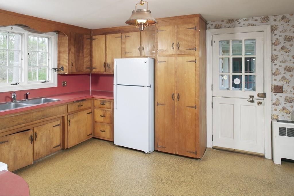 10 Parsonage Road Plympton, MA 02367 - Photo 8 of 21 Gallery Image 8