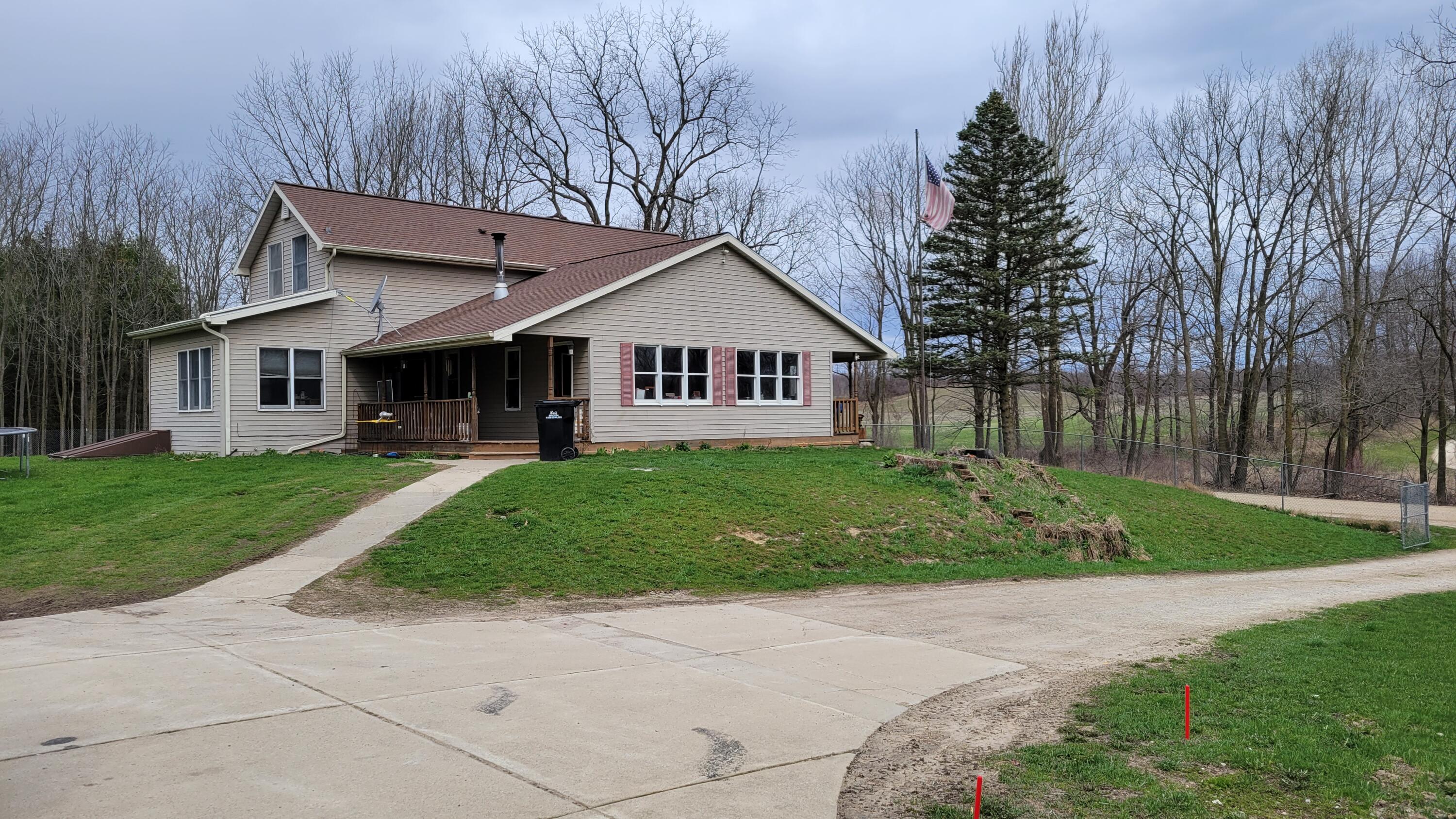 6840 Maple Grove Road Nashville, MI 49073 - Photo 3 of 16 20220415_113041