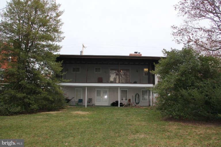 4227 Darleigh Road Baltimore, MD 21236 - Photo 2 of 14 Exterior (Rear)