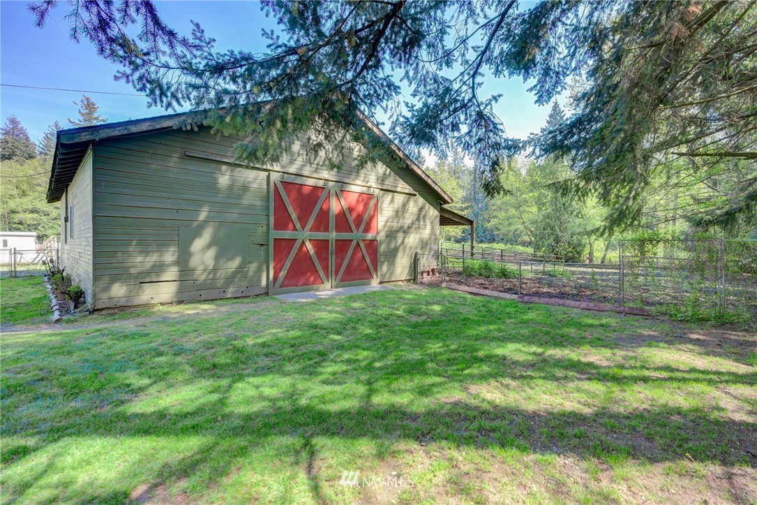 8612 Stein Road Custer, WA 98240 - Photo 22 of 25