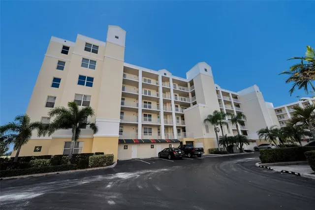$349,000 | 1200 Country Club Drive, Unit 2205, Largo, FL 33771