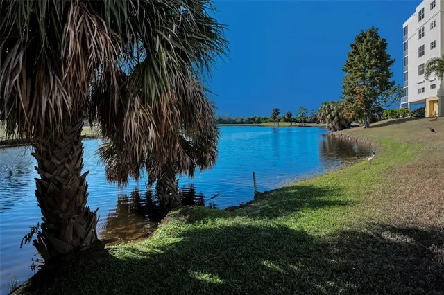 $349,000 | 1200 Country Club Drive, Unit 2205, Largo, FL 33771