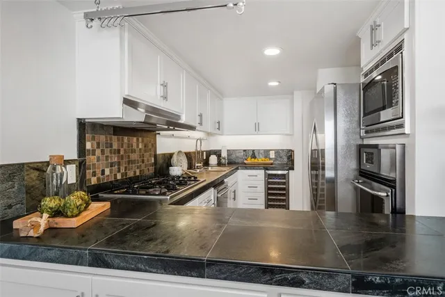 $1,595,000 | 21777 Ocean Vista Drive, Unit 28, Laguna Beach, CA 92651