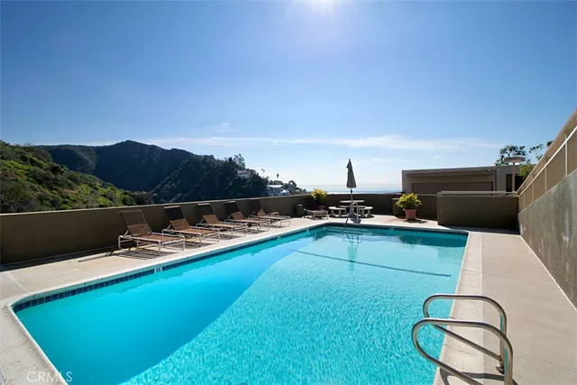 $1,595,000 | 21777 Ocean Vista Drive, Unit 28, Laguna Beach, CA 92651