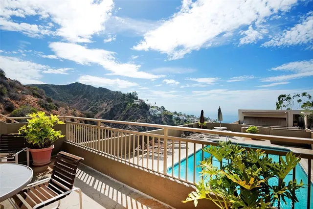 $1,595,000 | 21777 Ocean Vista Drive, Unit 28, Laguna Beach, CA 92651