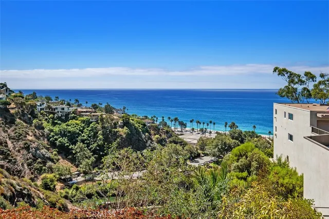 $1,595,000 | 21777 Ocean Vista Drive, Unit 28, Laguna Beach, CA 92651