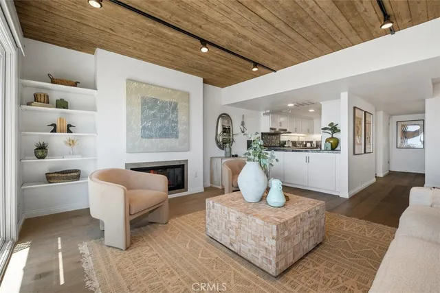 $1,595,000 | 21777 Ocean Vista Drive, Unit 28, Laguna Beach, CA 92651