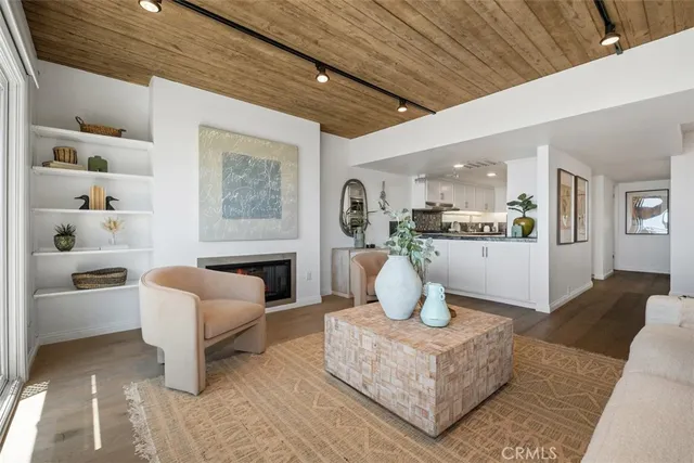 $1,595,000 | 21777 Ocean Vista Drive, Unit 28, Laguna Beach, CA 92651